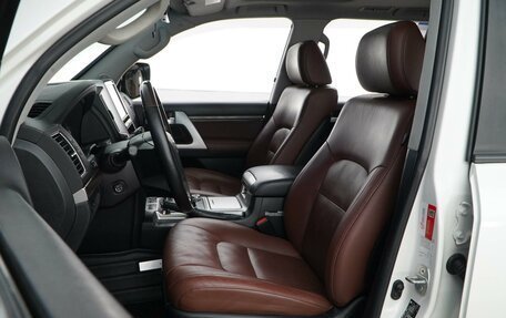 Toyota Land Cruiser 200, 2017 год, 4 232 055 рублей, 13 фотография