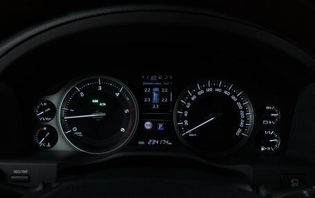 Toyota Land Cruiser 200, 2017 год, 4 232 055 рублей, 27 фотография