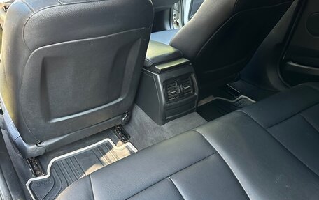 BMW 3 серия, 2011 год, 1 290 000 рублей, 16 фотография