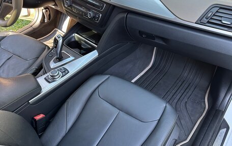 BMW 3 серия, 2011 год, 1 290 000 рублей, 15 фотография