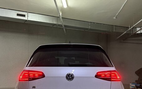 Volkswagen Golf R VII, 2016 год, 2 450 000 рублей, 3 фотография