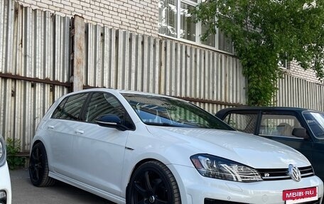 Volkswagen Golf R VII, 2016 год, 2 450 000 рублей, 5 фотография