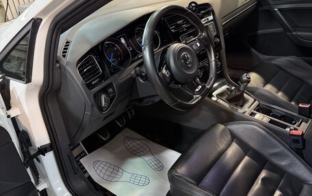 Volkswagen Golf R VII, 2016 год, 2 450 000 рублей, 8 фотография