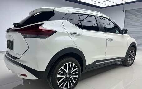 Nissan Kicks I, 2022 год, 1 600 000 рублей, 4 фотография