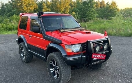 Mitsubishi Pajero III рестайлинг, 1991 год, 999 999 рублей, 4 фотография