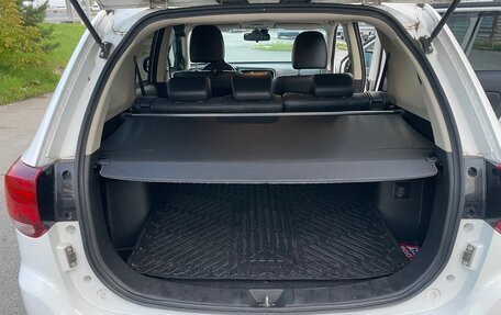 Mitsubishi Outlander III рестайлинг 3, 2018 год, 2 200 000 рублей, 12 фотография