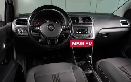 Volkswagen Polo VI (EU Market), 2017 год, 1 099 000 рублей, 6 фотография