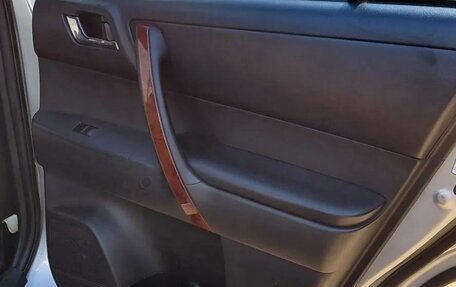 Toyota Highlander III, 2010 год, 1 849 000 рублей, 7 фотография