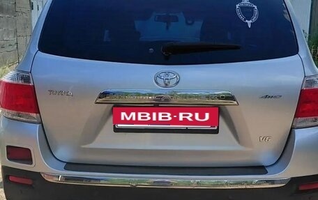 Toyota Highlander III, 2010 год, 1 849 000 рублей, 15 фотография