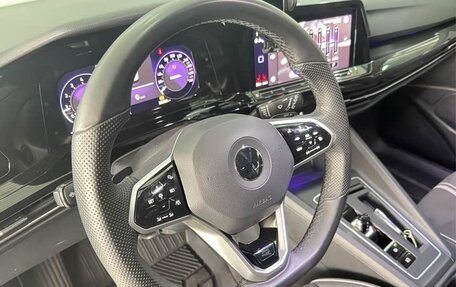 Volkswagen Golf VIII, 2023 год, 1 549 100 рублей, 10 фотография