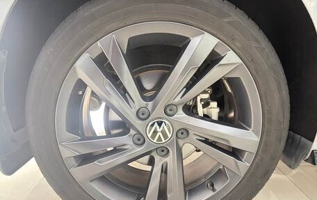 Volkswagen Golf VIII, 2023 год, 1 549 100 рублей, 22 фотография