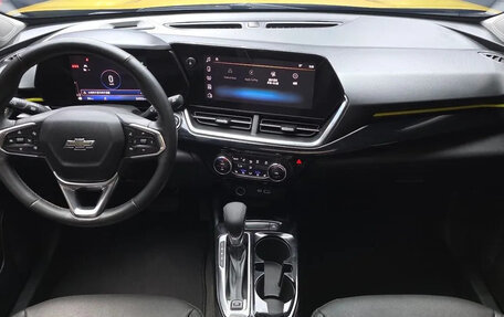 Chevrolet Trax, 2023 год, 1 390 222 рублей, 10 фотография