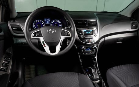 Hyundai Solaris II рестайлинг, 2016 год, 1 049 000 рублей, 6 фотография