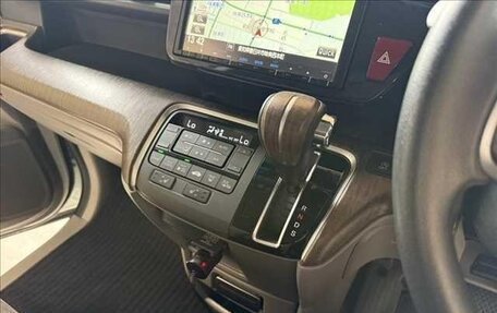Honda Stepwgn IV, 2015 год, 1 300 000 рублей, 12 фотография