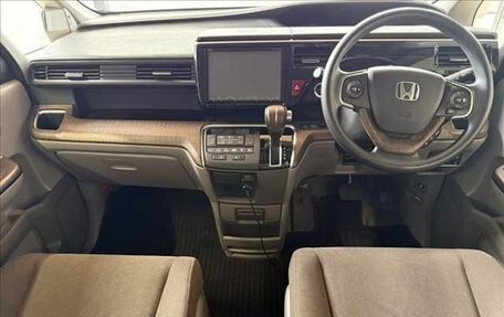 Honda Stepwgn IV, 2015 год, 1 300 000 рублей, 22 фотография