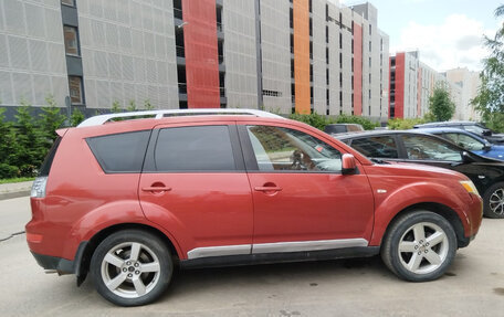 Mitsubishi Outlander III рестайлинг 3, 2008 год, 1 250 000 рублей, 3 фотография