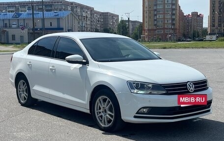Volkswagen Jetta VI, 2016 год, 1 180 000 рублей, 2 фотография