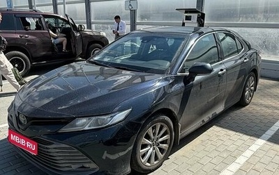 Toyota Camry, 2019 год, 2 385 000 рублей, 1 фотография