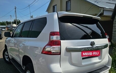 Toyota Land Cruiser Prado 150 рестайлинг 2, 2014 год, 3 650 000 рублей, 2 фотография