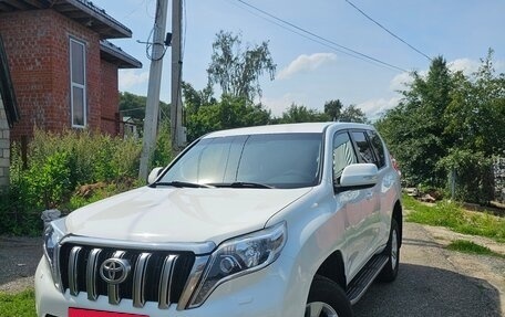 Toyota Land Cruiser Prado 150 рестайлинг 2, 2014 год, 3 650 000 рублей, 3 фотография