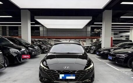 Hyundai Elantra, 2022 год, 1 500 000 рублей, 2 фотография