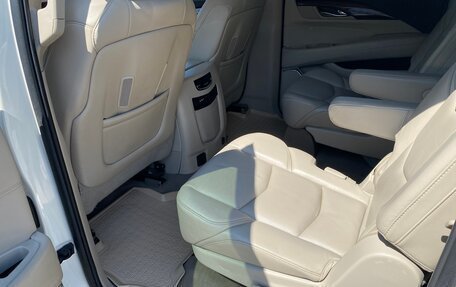 Cadillac Escalade IV, 2015 год, 3 300 000 рублей, 21 фотография