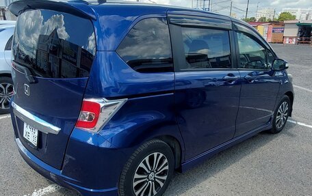 Honda Freed I, 2014 год, 1 190 000 рублей, 4 фотография