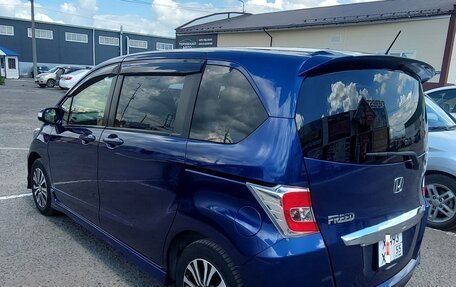 Honda Freed I, 2014 год, 1 190 000 рублей, 7 фотография