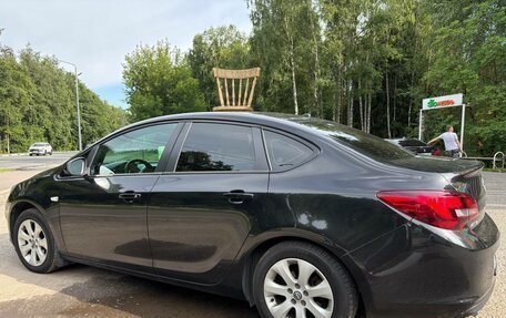 Opel Astra J, 2014 год, 800 000 рублей, 3 фотография