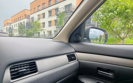 Mitsubishi Outlander III рестайлинг 3, 2013 год, 1 250 000 рублей, 16 фотография
