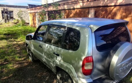 Chevrolet Niva I рестайлинг, 2004 год, 280 000 рублей, 5 фотография