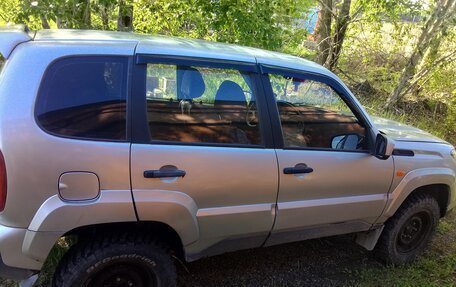 Chevrolet Niva I рестайлинг, 2004 год, 280 000 рублей, 6 фотография