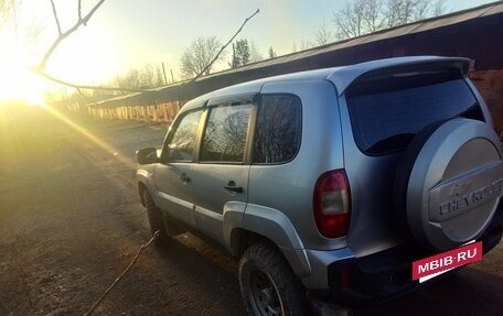 Chevrolet Niva I рестайлинг, 2004 год, 280 000 рублей, 17 фотография