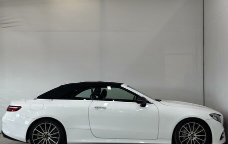 Mercedes-Benz E-Класс, 2018 год, 4 050 000 рублей, 8 фотография