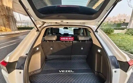 Honda Vezel, 2023 год, 1 490 222 рублей, 19 фотография