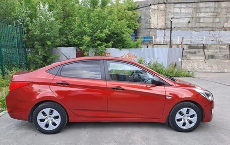 Hyundai Solaris II рестайлинг, 2014 год, 1 200 000 рублей, 2 фотография