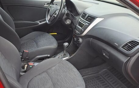 Hyundai Solaris II рестайлинг, 2014 год, 1 200 000 рублей, 6 фотография