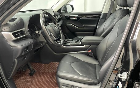 Toyota Highlander, 2021 год, 6 240 000 рублей, 12 фотография