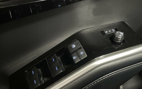 Toyota Highlander, 2021 год, 6 240 000 рублей, 27 фотография