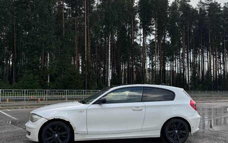 BMW 1 серия, 2010 год, 670 000 рублей, 13 фотография