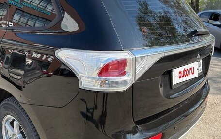Mitsubishi Outlander III рестайлинг 3, 2013 год, 1 300 000 рублей, 9 фотография