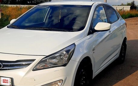 Hyundai Solaris II рестайлинг, 2015 год, 949 000 рублей, 3 фотография