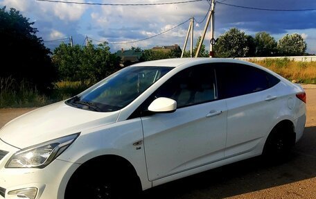 Hyundai Solaris II рестайлинг, 2015 год, 949 000 рублей, 6 фотография
