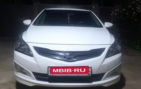 Hyundai Solaris II рестайлинг, 2015 год, 949 000 рублей, 18 фотография