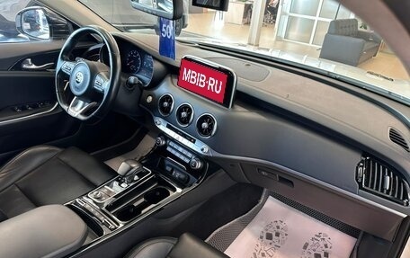 KIA Stinger I, 2017 год, 2 929 000 рублей, 13 фотография