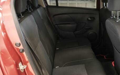Renault Logan II, 2019 год, 850 000 рублей, 16 фотография