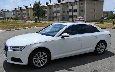 Audi A4, 2019 год, 2 650 000 рублей, 16 фотография