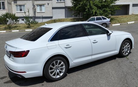 Audi A4, 2019 год, 2 650 000 рублей, 14 фотография