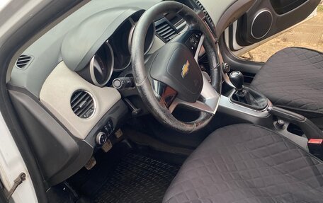 Chevrolet Cruze II, 2012 год, 700 000 рублей, 8 фотография