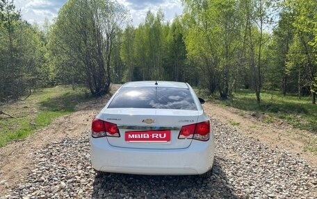 Chevrolet Cruze II, 2012 год, 700 000 рублей, 4 фотография